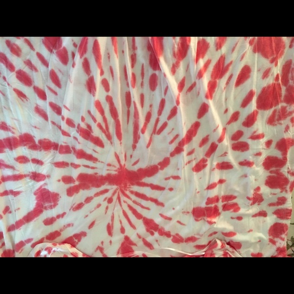 Play Plus Size Tie-Dyed T-Shirt in Guava Pink - Picture 6 of 6